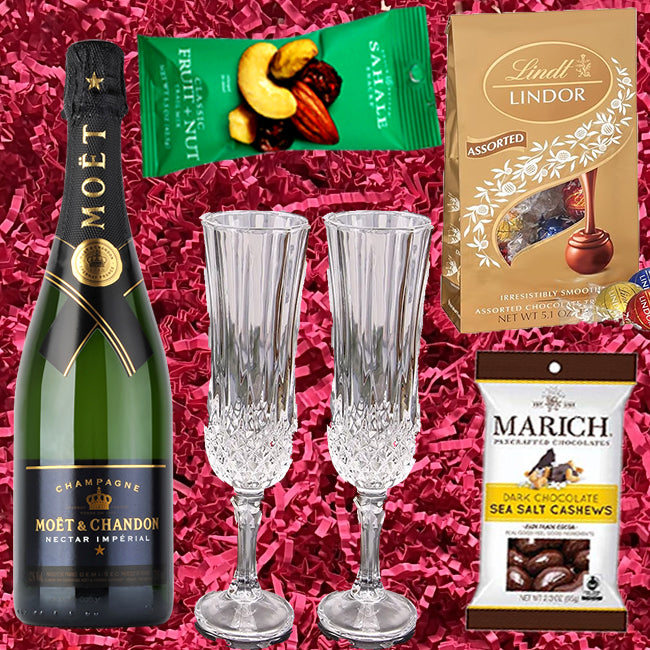 Moet & Chandon Nectar Imperial Valentine Gift Pack